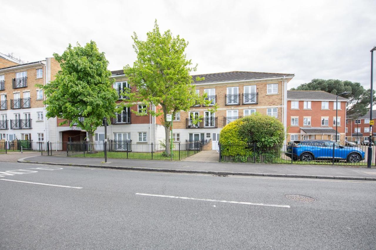 Escape The Matrix - 2 Bed Flat In City Centre With Free Parking Southampton Zewnętrze zdjęcie