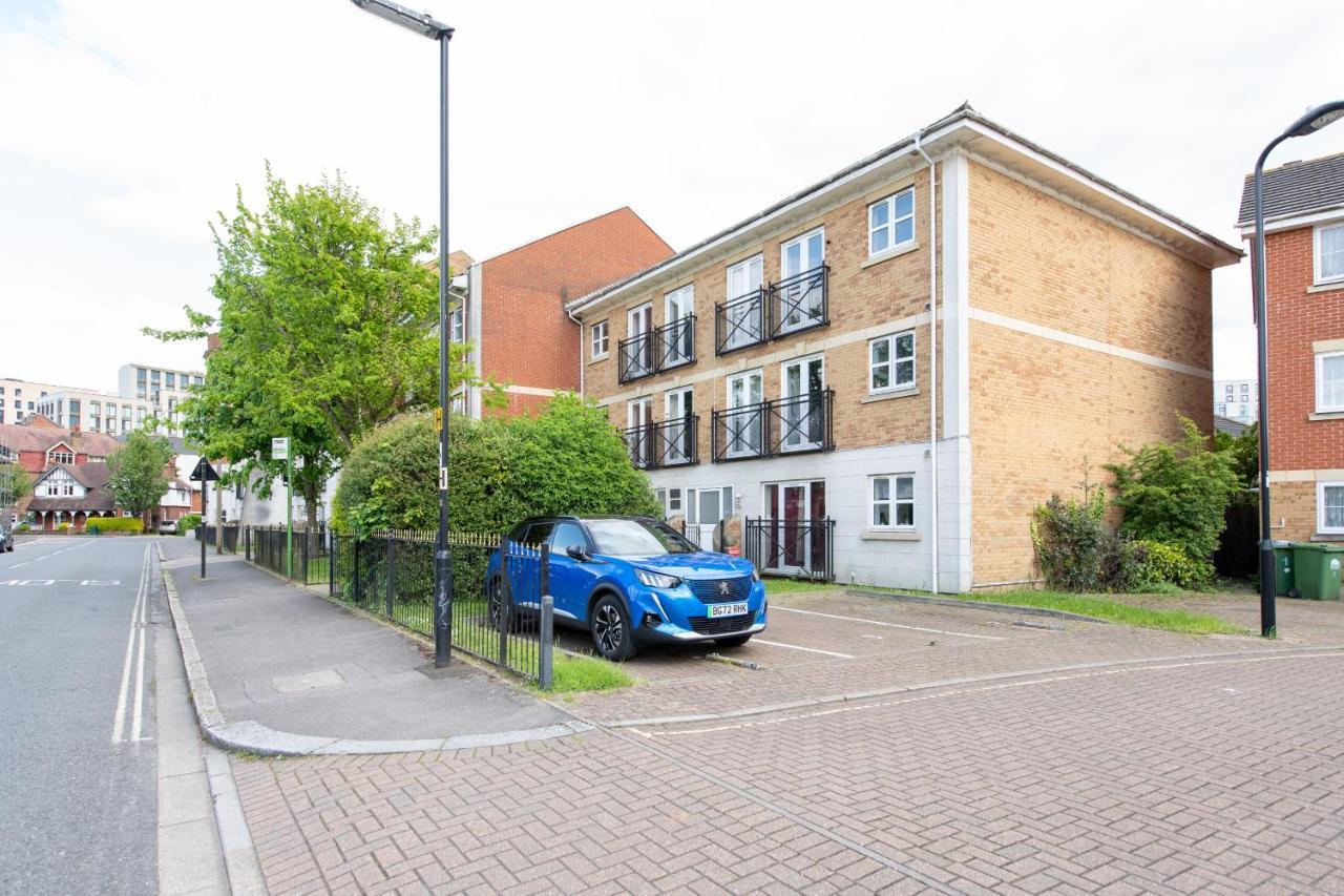 Escape The Matrix - 2 Bed Flat In City Centre With Free Parking Southampton Zewnętrze zdjęcie
